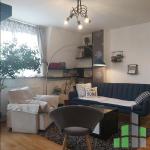 Se izdava namesten stan vo Skopje, Kisela Voda so povrshina od 40 m2.
 Ekstra: Klima, Centralno Parno, Lift, Nova Zgrada, Parking.
 Cena: 400 EUR